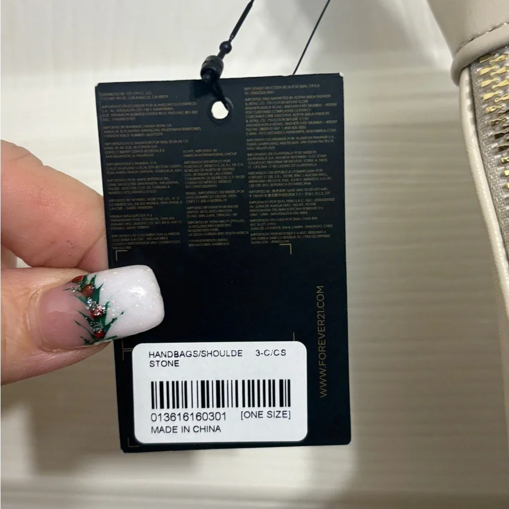 NWT‎ Adorable Forever 21 Super Soft Vegan Leather Hobo Bag